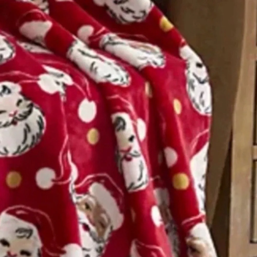 Hallmark Santa Twin Super Soft Machine Washable Plush Blanket